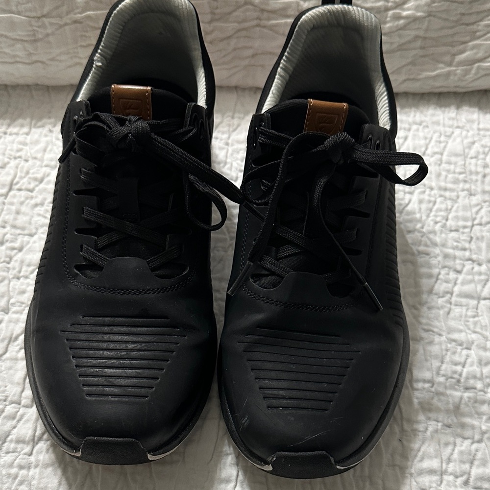 Cranston Fer Stag . Black Men's Sneakers water repellent with memory foam.
